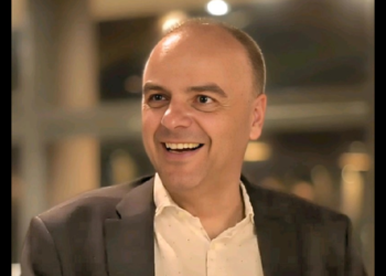 Ο Γ. Καραγιαννάκης Διευθυντής Ανάπτυξης Δικτύου στην COVER Insurance.