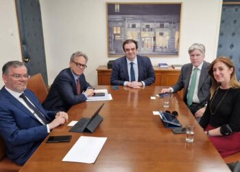 Συνάντηση Κ. Πιερρακάκη και ΕΑΕΕ