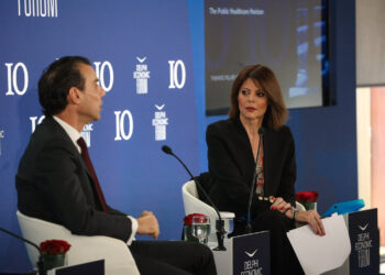 ΕΣΥ: Ενίσχυση αεροδιακομιδών με ιδιωτικά ελικόπτερα