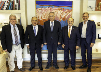 Εποικοδομητική συνάντηση εργασίας του Υπ. Ανάπτυξης με τη Διοίκηση του ΕΕΑ