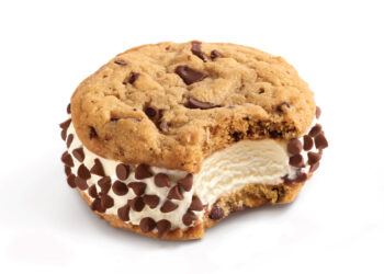 Εταιρεία παγωτού κατηγορεί τον broker της για μη κάλυψη για ανάκληση και απώλεια 4,5 εκατ. δολ.