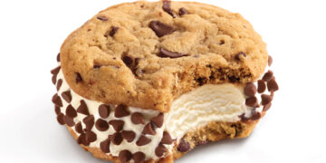 Εταιρεία παγωτού κατηγορεί τον broker της για μη κάλυψη για ανάκληση και απώλεια 4,5 εκατ. δολ.