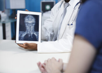 Σπάνια Νοσήματα: Η αόρατη μάχη χιλιάδων ασθενών και οικογενειών