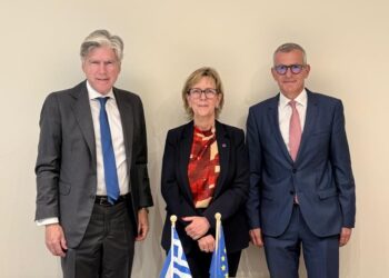 Συνάντηση της ΕΑΕΕ με την Επίτροπο Maria Luís Albuquerque