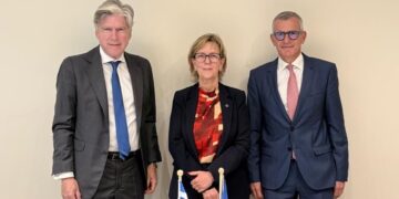 Συνάντηση της ΕΑΕΕ με την Επίτροπο Maria Luís Albuquerque