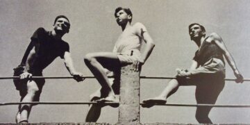 Ο Μίκης Θεοδωράκης και “το καρφί του Θεόφιλου”