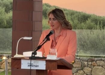 Η υφυπ. Εργασίας στη ΓΣ μετόχων της INTERLIFE: Όλοι μαζί χτίζουμε μια κοινωνία ανθεκτική