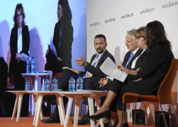 Υποχρεωτικότητα και συμπράξεις στην αντιμετώπιση φυσικών καταστροφών σε Ελλάδα και Τουρκία