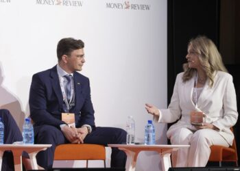 Τ. Κρόκερ: Οι επιχειρήσεις πρέπει να βλέπουν την ασφάλιση ως επένδυση και όχι ως έξοδο