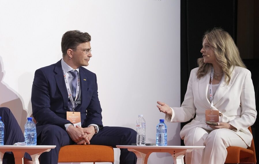 Τ. Κρόκερ: Οι επιχειρήσεις πρέπει να βλέπουν την ασφάλιση ως επένδυση και όχι ως έξοδο