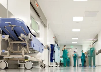 Ήρθε η ώρα να μιλήσουμε ανοιχτά για τις αυξήσεις στα ασφάλιστρα Υγείας