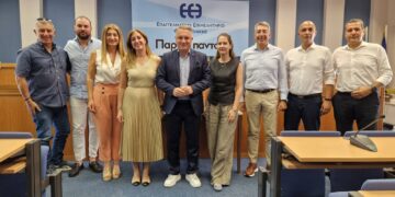 Οι αρρυθμίες στο νόμο για την υποχρεωτική ασφάλιση επιχειρήσεων και οι ασφαλίσεις υγείας στο επίκεντρο της συνάντησης ΕΕΘ και ΕΑΕΕ