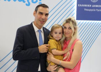 Ενισχύουμε τις αεροδιακομιδές και δημιουργούμε περισσότερες γέφυρες ζωής σαν του μικρού Λεωνίδα