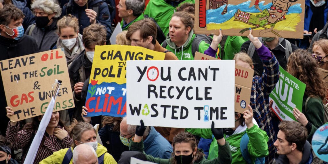 Κλιματική Κρίση και COP: Ας σταθούμε μπροστά στον καθρέφτη