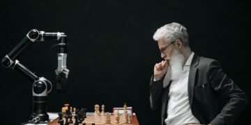 Η νέα ισορροπία: Ανθρώπινες δεξιότητες και AI στην ασφάλιση