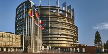 Ασφαλιστικές στην ΕΕ: “Παγώστε” την οδηγία για την εξυγίανση εταιρειών