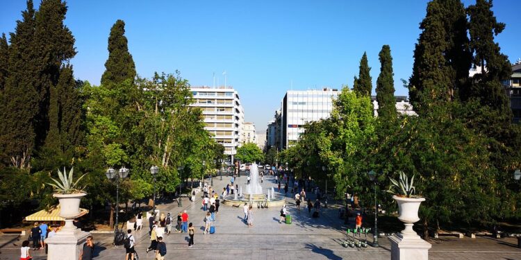 Τι ετοιμάζει η INTERAMERICAN στην πλ. Συντάγματος;