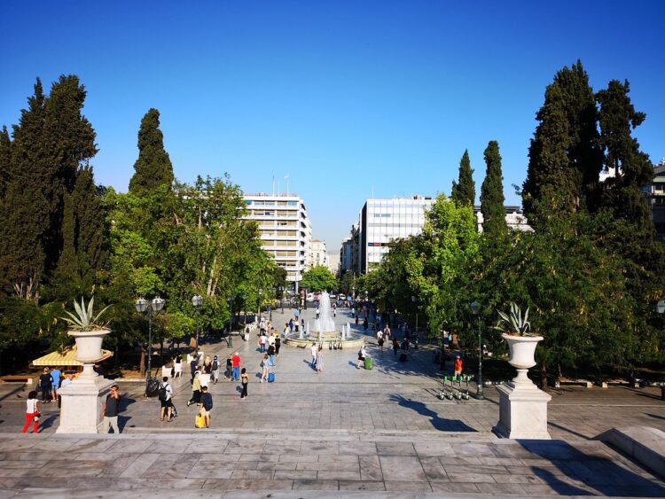 Τι ετοιμάζει η INTERAMERICAN στην πλ. Συντάγματος;