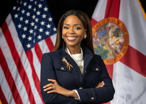 Σκάνδαλο στις ΗΠΑ: Απάτη εκατομμυρίων με κονδύλια για καταστροφές