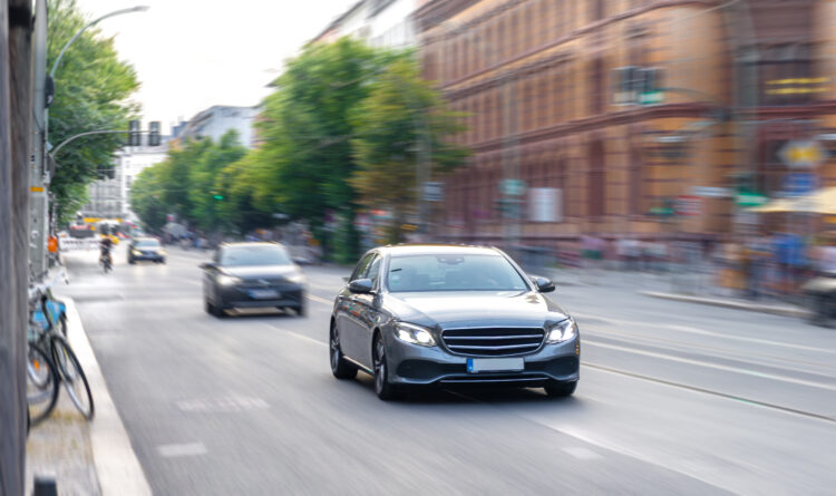 Στις 196.584 αυξήθηκαν τα ανασφάλιστα οχήματα