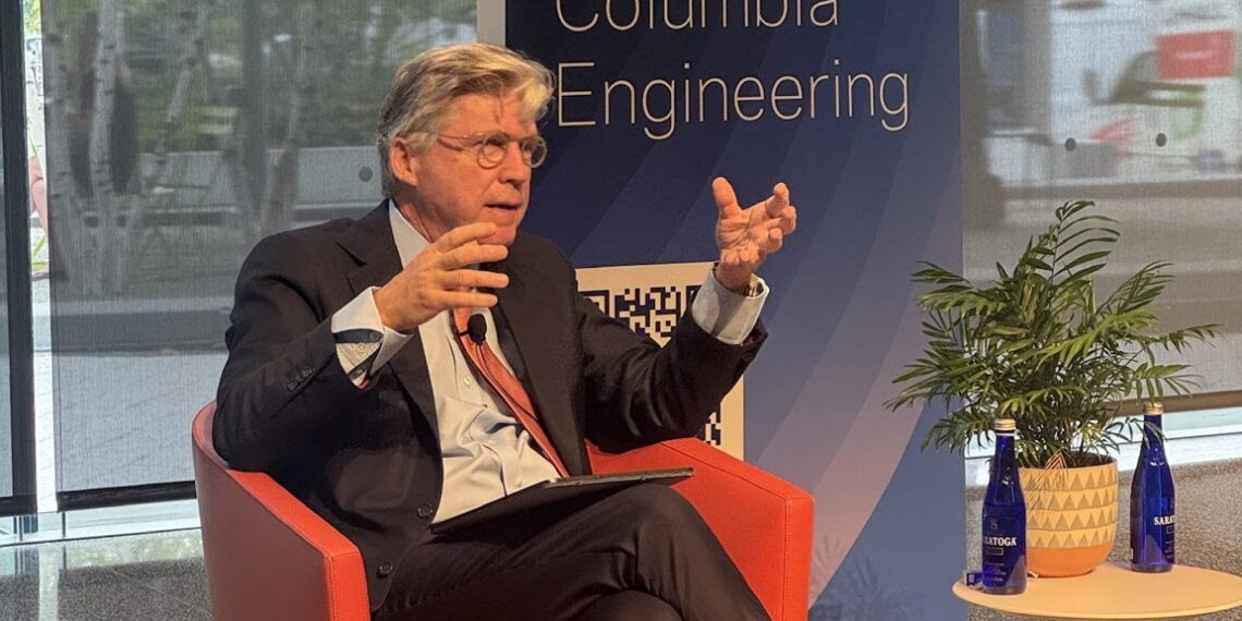 Ο Α. Σαρρηγεωργίου στο Columbia, για την ασφάλιση, την ΑΙ και την ανθεκτικότητα