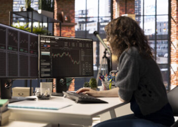 Ενισχύονται οι μακροπρόθεσμες επενδύσεις των ασφαλιστικών εταιρειών