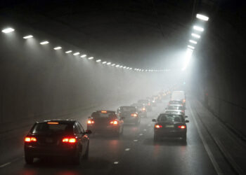 Πάνω οι τιμές οχημάτων, κάτω τα ασφάλιστρα