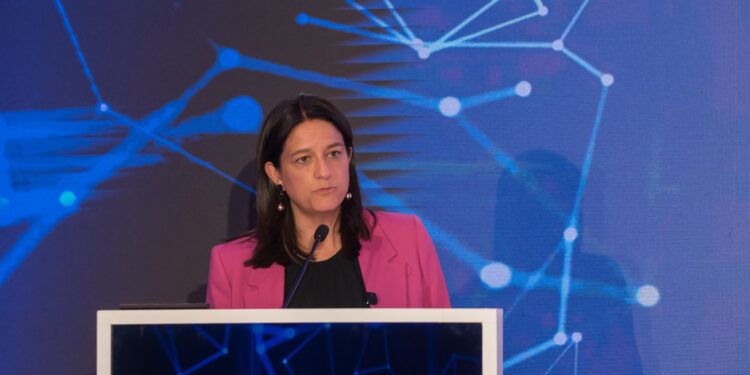 Να συνδυάσουμε την AI με τον ανθρώπινο παράγοντα