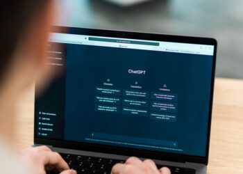 Αγωγή κατά του ChatGPT σε υπόθεση ανθρωποκτονίας & αυτοκτονίας (video)