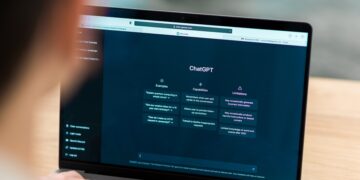 Αγωγή κατά του ChatGPT σε υπόθεση ανθρωποκτονίας & αυτοκτονίας (video)