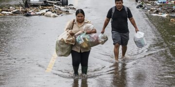 1.600 θάνατοι και 20 δις δολ. ζημιές από τις πλημμύρες σε Ν-ΝΑ Ασία