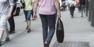 6 στους 10 Έλληνες δεν αποταμιεύουν για τη σύνταξη