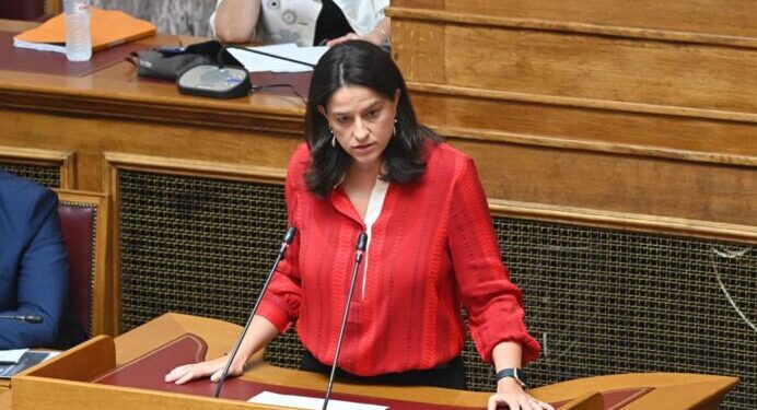 Υποχρεωτική η ΣΣΕ στις ασφαλιστικές – Τι προβλέπει για τους μισθούς το 2026-2027