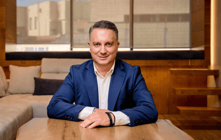 Επιστολή ΕΕΘ: Απαράδεκτη η αύξηση του δικαιώματος συμβολαίου στο κλάδο υγείας