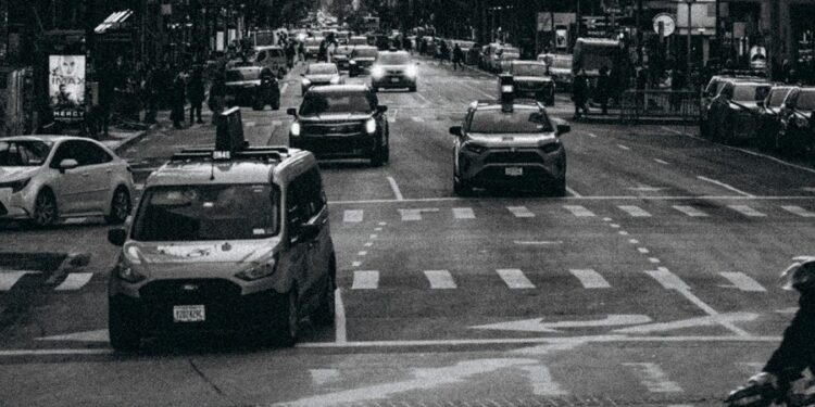 Από 20,3 εκ. στα 8,2 εκ. οι αποζημιώσεις για τα ανασφάλιστα