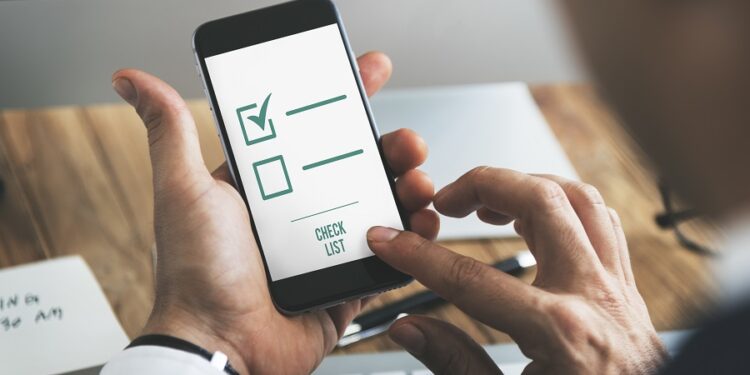 Διαδικτυακή έρευνα από το ΕΕΑ για τις προμήθειες των ασφαλιστών