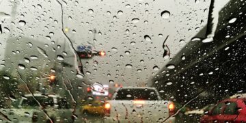 Τι κάνουμε σε καταιγίδες και χαλαζοπτώσεις