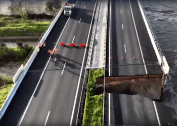 Κατάρρευση αυτοκινητόδρομου από τις πλημμύρες στην Πορτογαλία