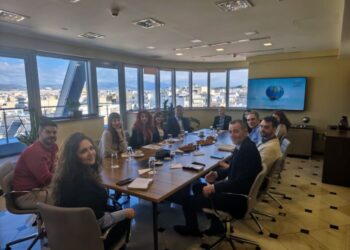 Πρωτοβουλία «Πρωινό με τη Διοίκηση» στην Υδρόγειο