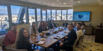 Πρωτοβουλία «Πρωινό με τη Διοίκηση» στην Υδρόγειο