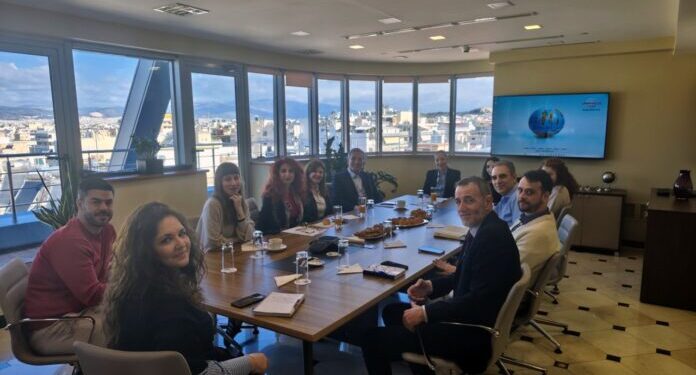 Πρωτοβουλία «Πρωινό με τη Διοίκηση» στην Υδρόγειο