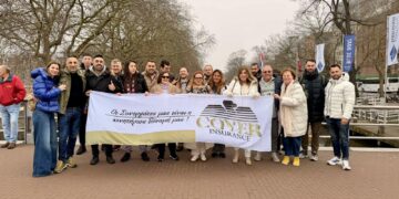 Στο Άμστερνταμ ταξίδεψε με τους συνεργάτες της η Cover Insurance