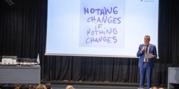 Οι βραβεύσεις της Διεύθυνσης Δ. Αναστασίου της Εθνικής Ασφαλιστικής (photos)