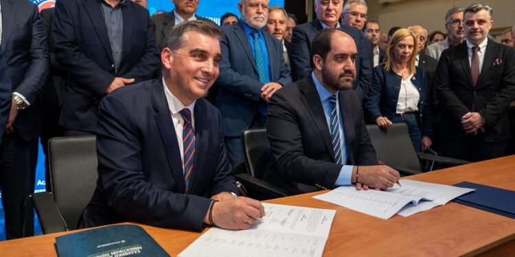 Φυσικές καταστροφές: Κοινό μέτωπο 150 δήμων και υπουργείου κλιματικής κρίσης