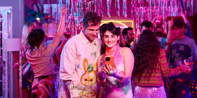 Ζήσε τη στιγμή. Τα υπόλοιπα τα αναλαμβάνει η Anytime (video)