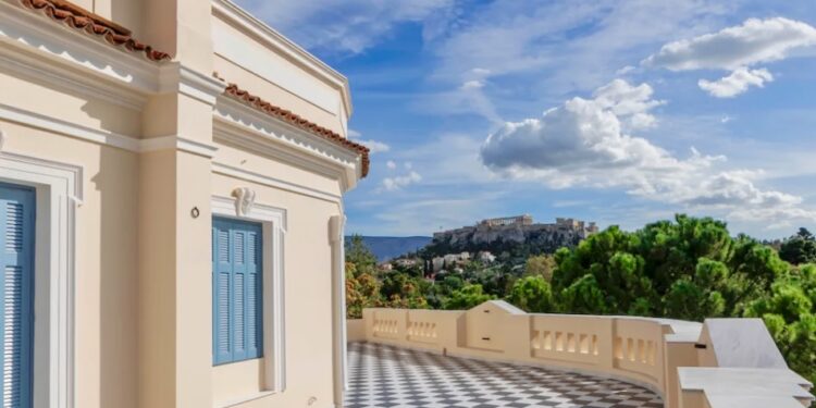 Τα κελύφη των τζιτζικιών, το νέο σπίτι του βιβλίου και το “Έτος Φιλαναγνωσίας” 