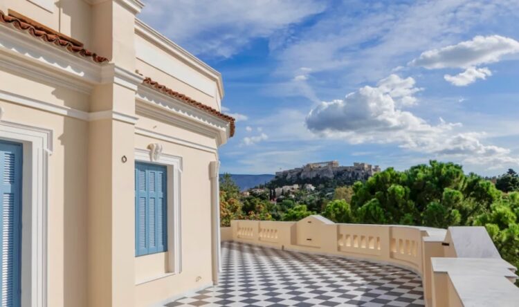 Τα κελύφη των τζιτζικιών, το νέο σπίτι του βιβλίου και το “Έτος Φιλαναγνωσίας” 